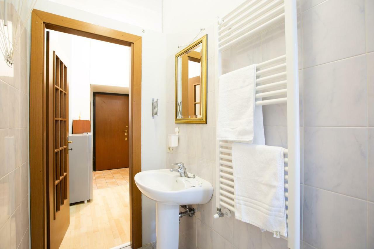 Apartment Veniero 12 Milan Exterior photo